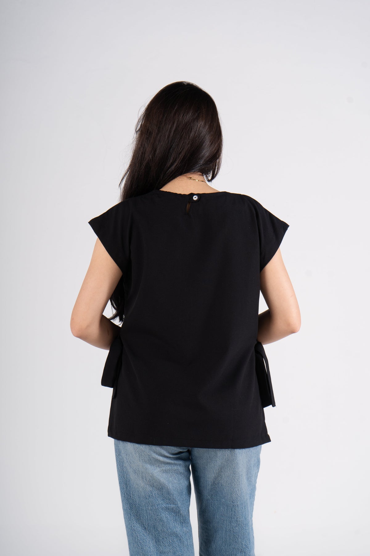 Black Short Sleeves Linen Blouse With Ribbons